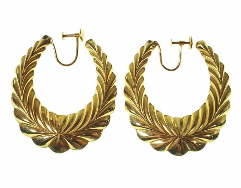14k yellow gold scalloped hoop earrings