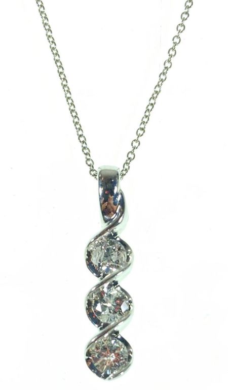 14k white gold and diamond pendant necklace