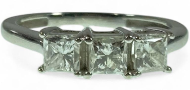 10k white gold and princess cut diamond ring