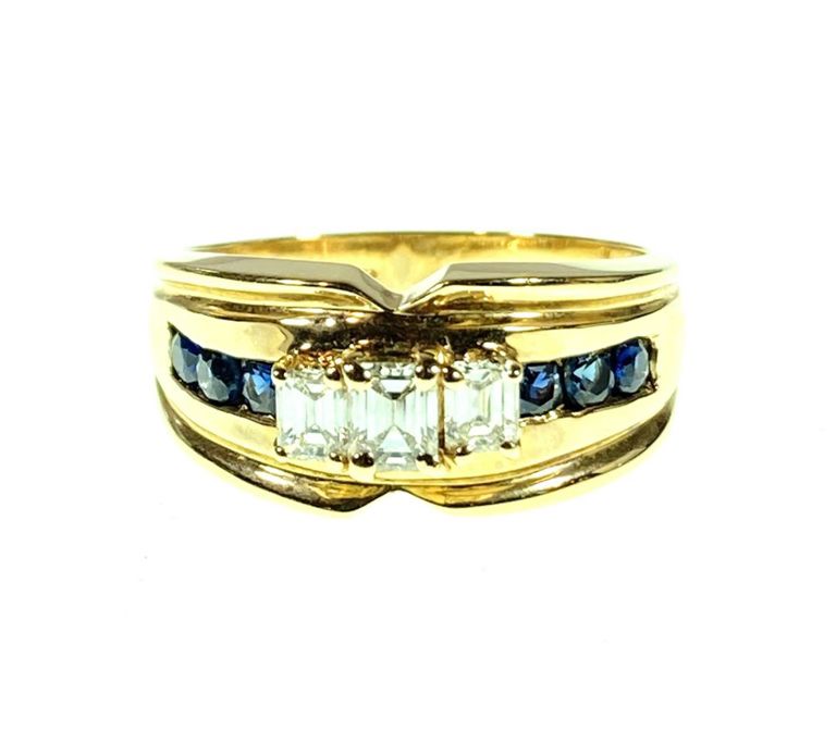 14k yellow gold, diamond and sapphire ring