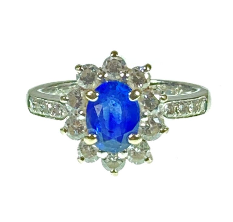 18k white gold, sapphire and diamond ring