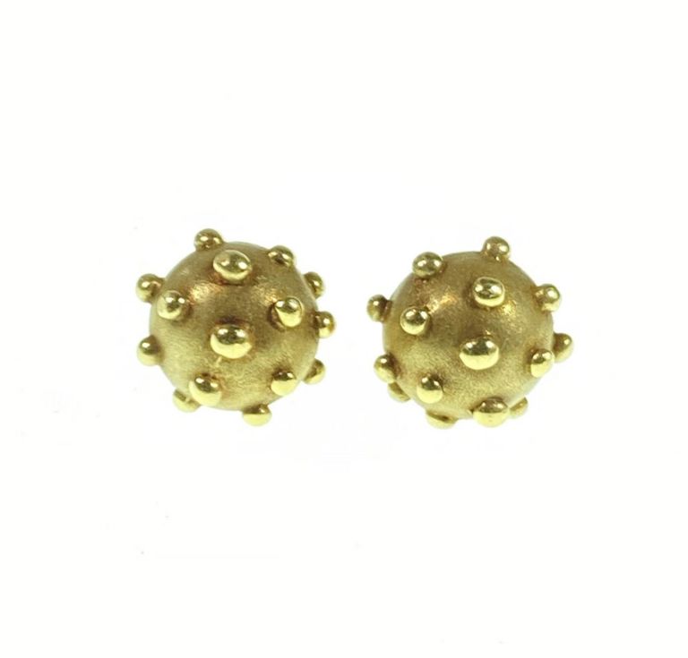 18k yellow gold stud earrings