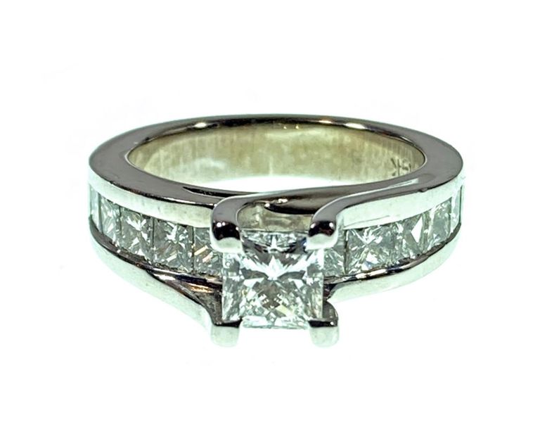 14k white gold and diamond ring