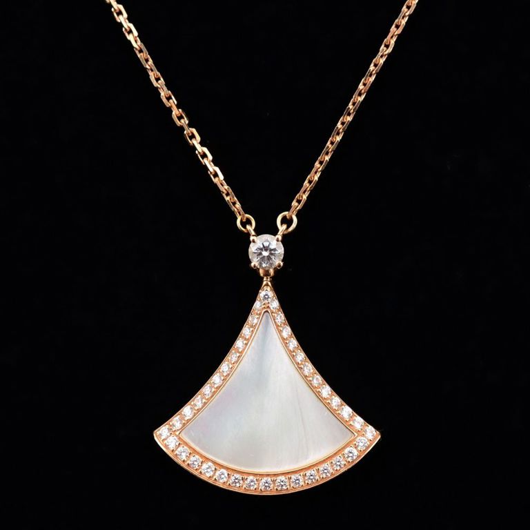 18k rose gold Bulgari necklace