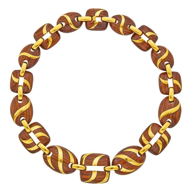 18k gold wood necklace