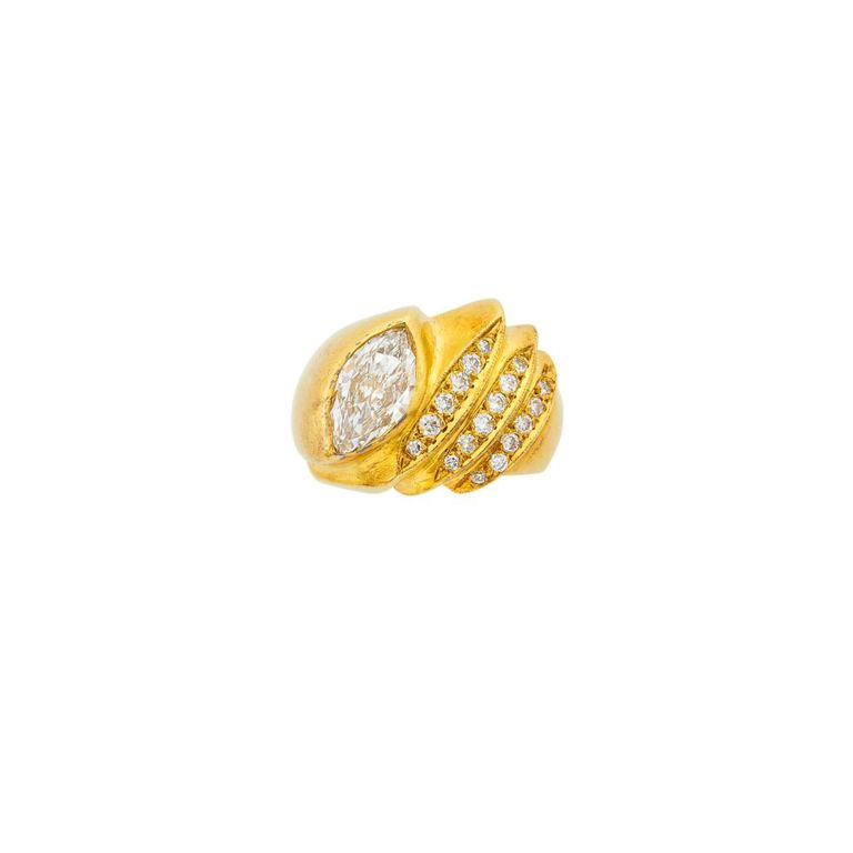 18k gold diamond ring