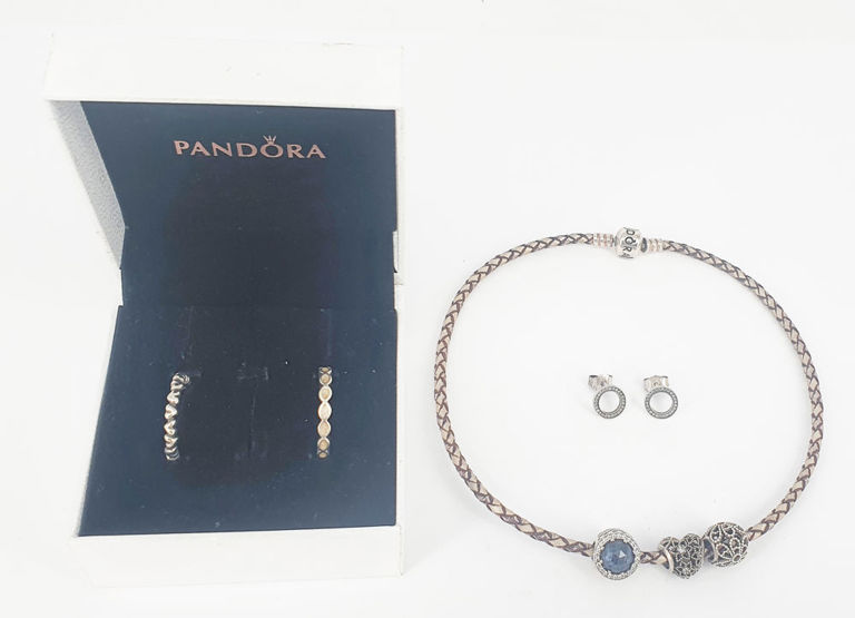 Sterling silver Pandora jewelry set