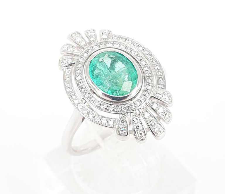14k white gold emerald diamond ring