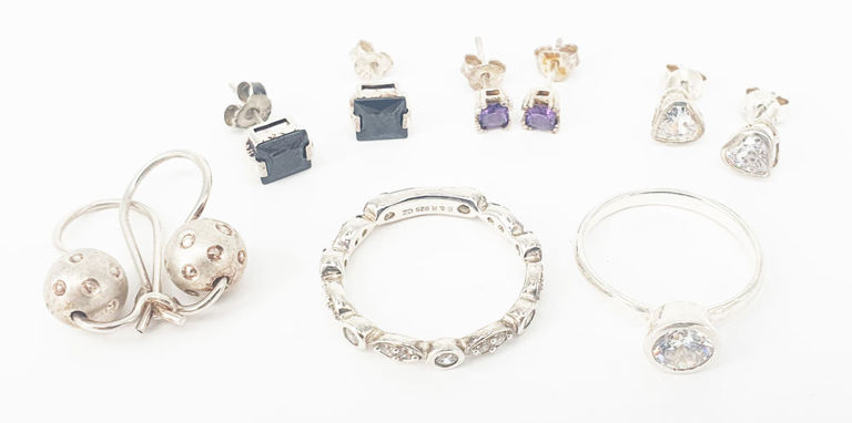 Silver cubic zirconia jewelry set