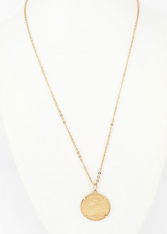 18k gold sovereign pendant chain