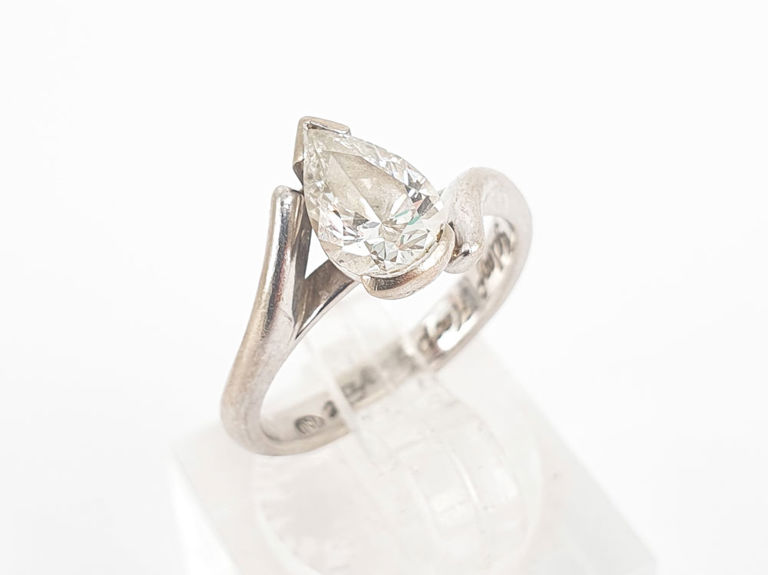 Diamond ring