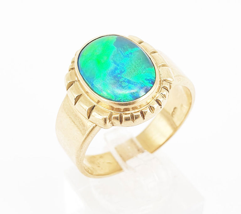 18k gold opal dress ring