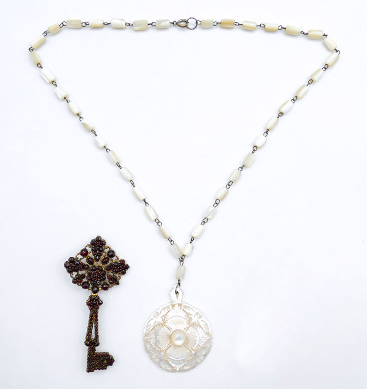 Antique garnet key brooch set