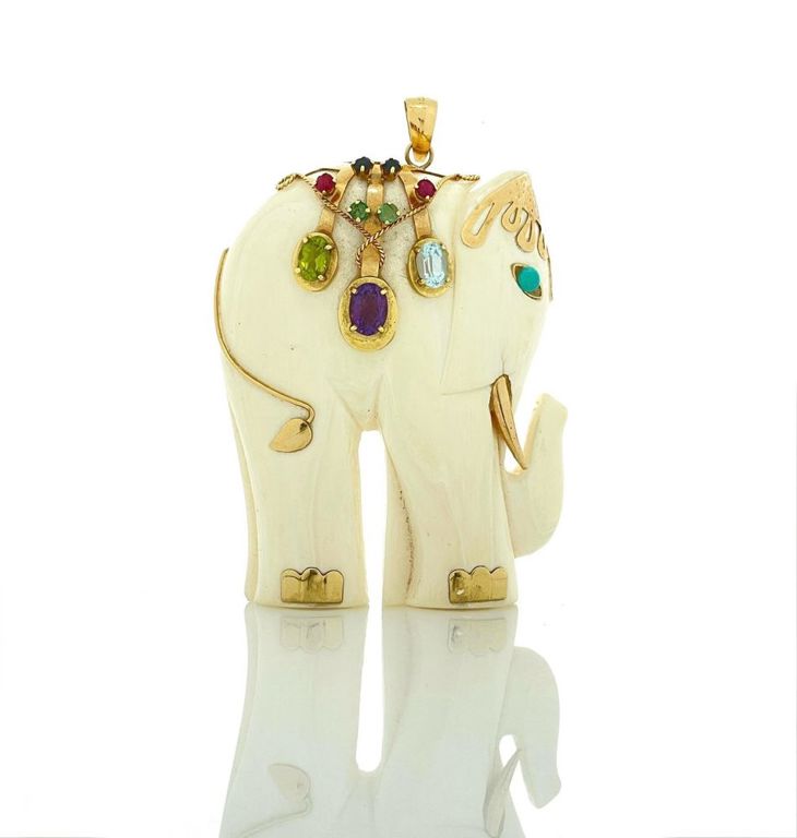 14k yellow gold elephant pendant