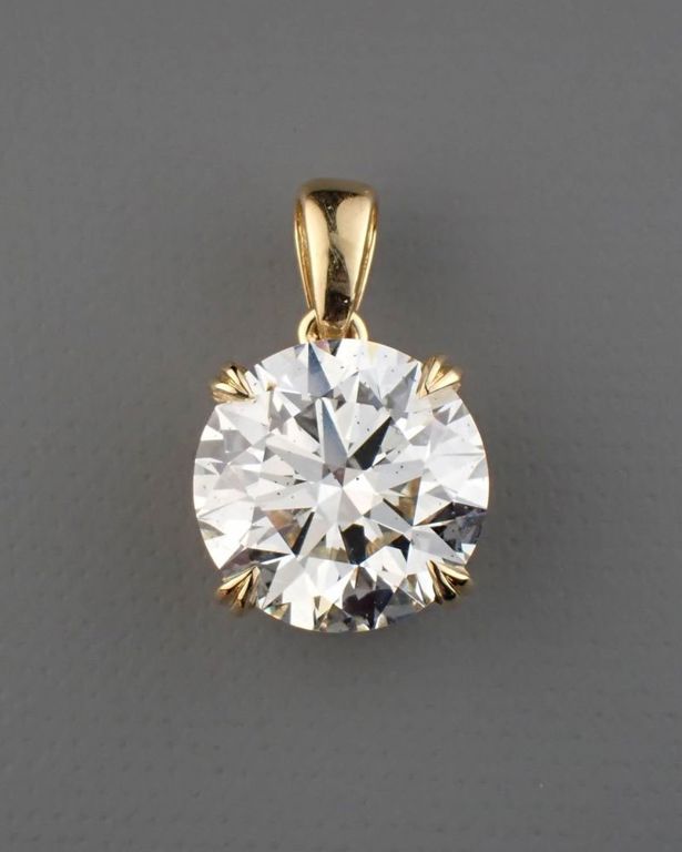 18k gold diamond pendant