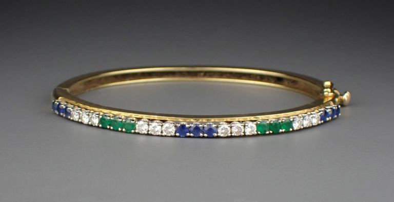 18k gold gemstone bangle