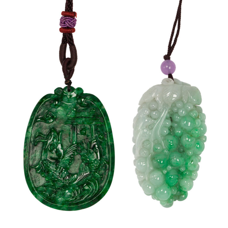 Lot of 2 Chinese jadeite pendants