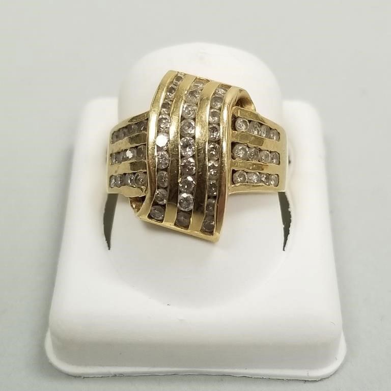 14k gold diamond ring