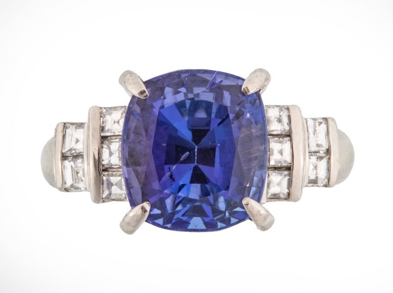 900 platinum tanzanite and diamond ring