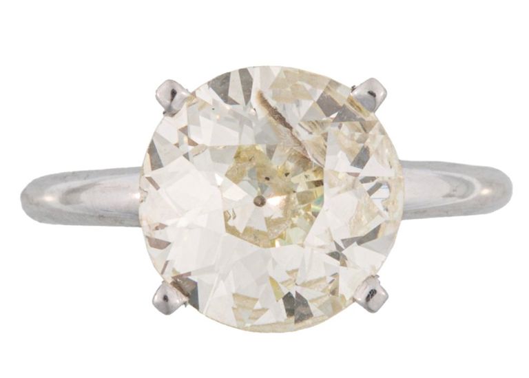 14k white gold diamond solitaire ring
