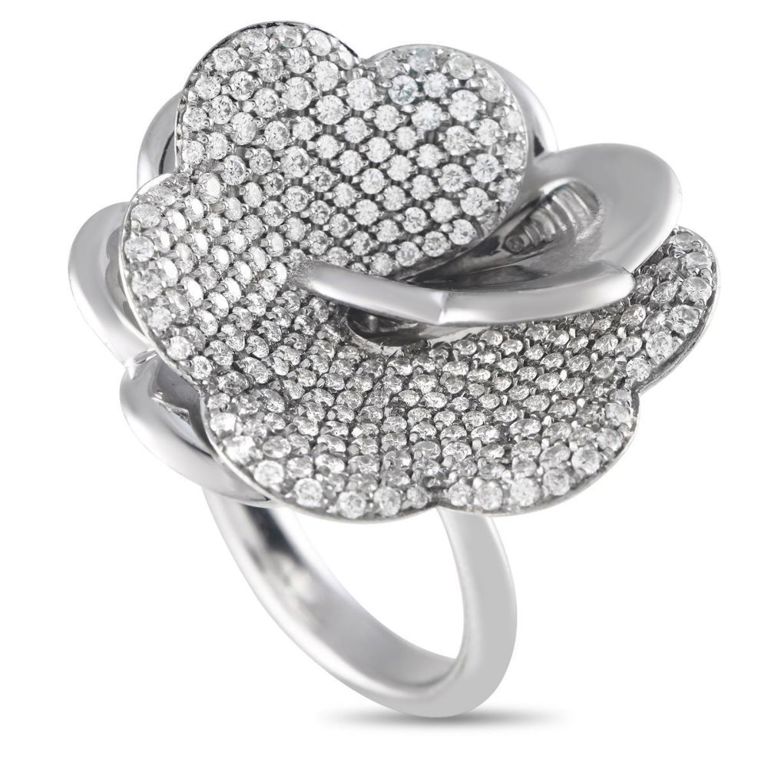 18k white gold diamond ring