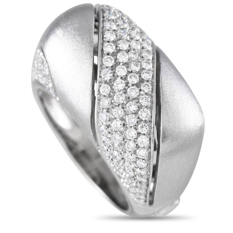 18k white gold diamond dome ring