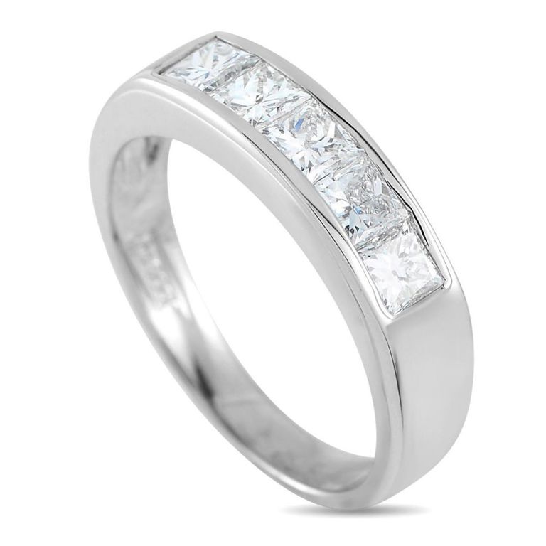 Platinum diamond ring