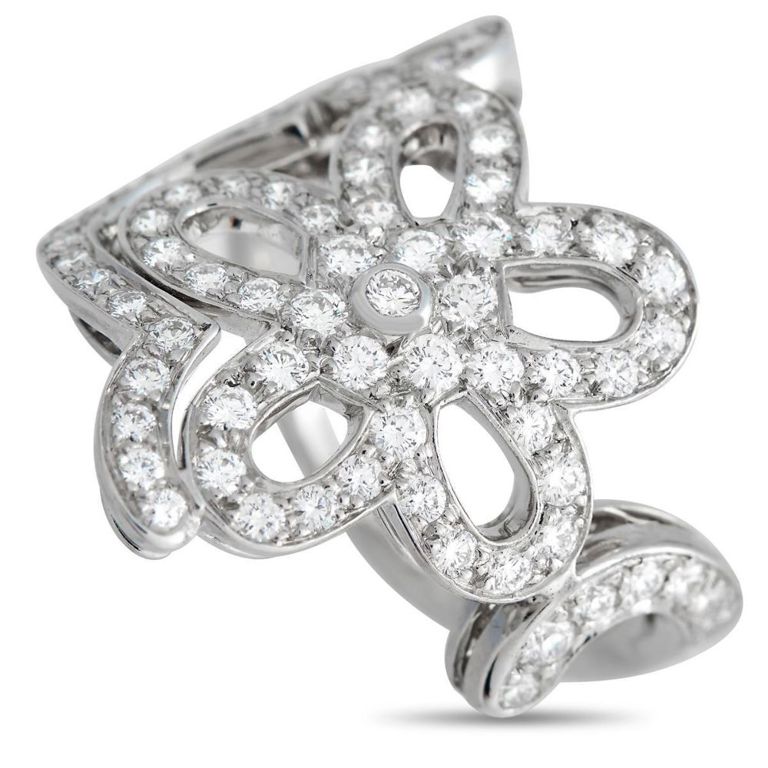 18k white gold diamond flower ring