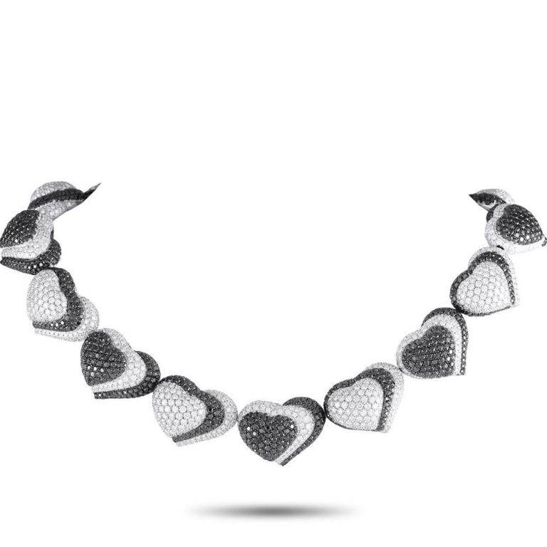 18k white gold diamond hearts necklace