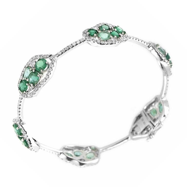 18k white gold diamond emerald bangle