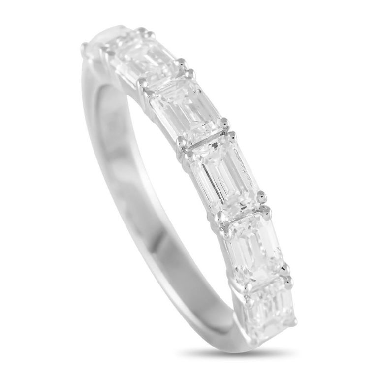 18k white gold diamond ring