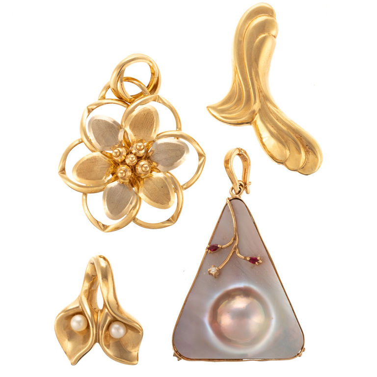 Four 14k gold nature themed slides and pendants
