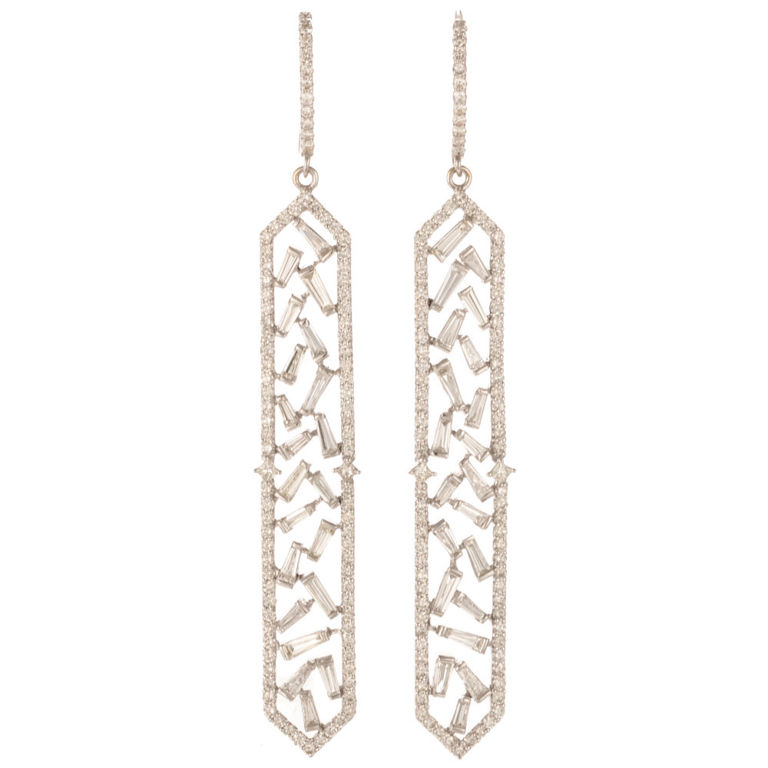 18k white gold diamond dangle earrings