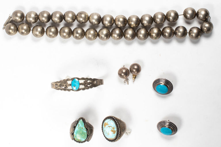 Silver jewelry set