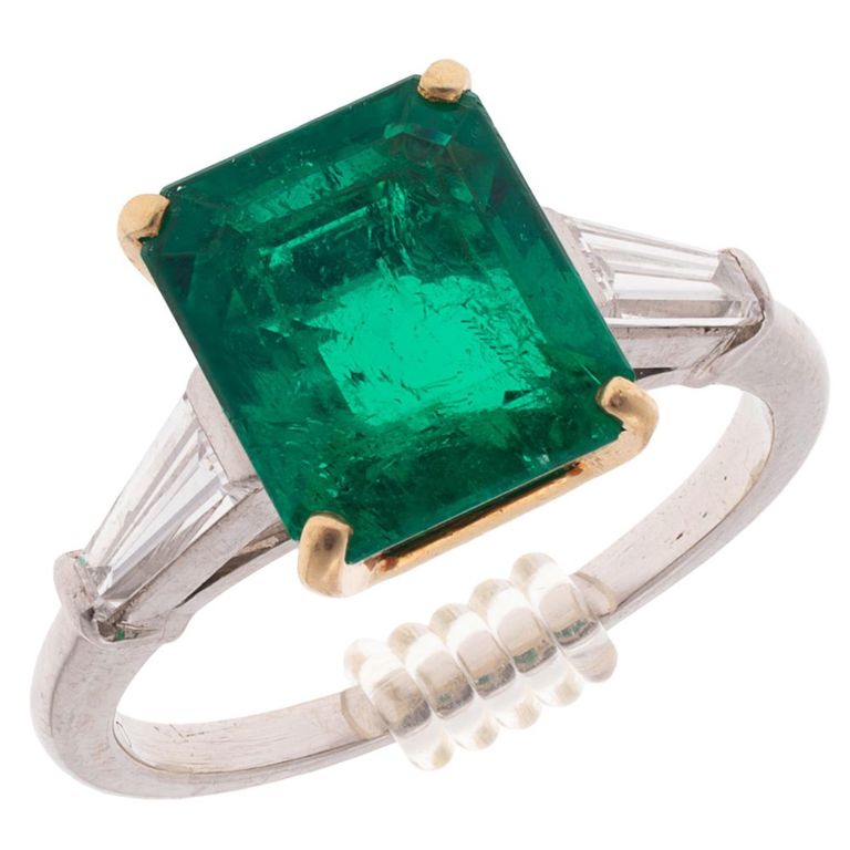 Platinum 18k gold emerald diamond ring