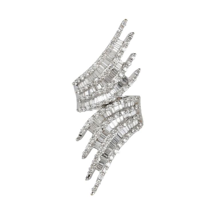 18k white gold diamond ring