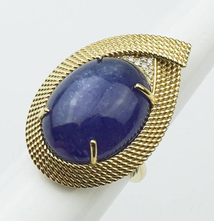 18k yellow gold tanzanite and diamond ring