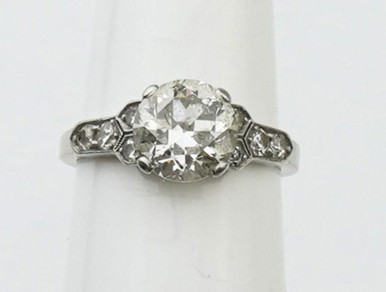 Vintage platinum diamond engagement ring