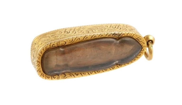 14k gold cased Thai amulet pendant