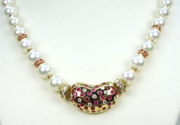18k yellow gold ruby, diamond and pearl necklace