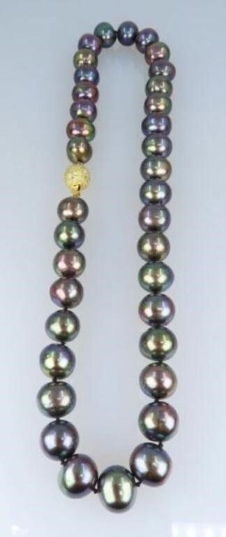 Pearl and diamond necklace with 14k yellow gold clasp