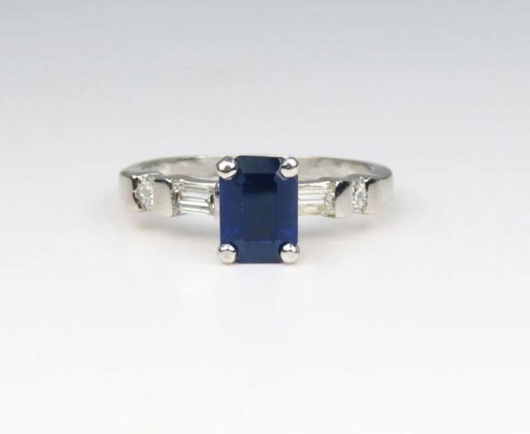 Platinum sapphire and diamond ring