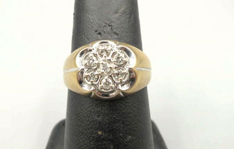 10k yellow gold diamond cluster ring
