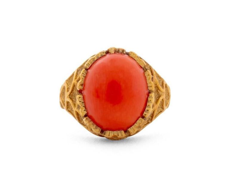 18k yellow gold coral ring