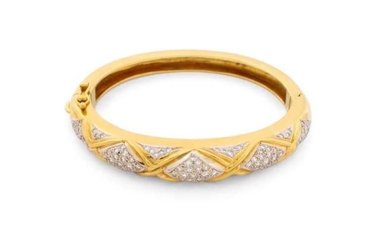 18k yellow gold diamond bangle