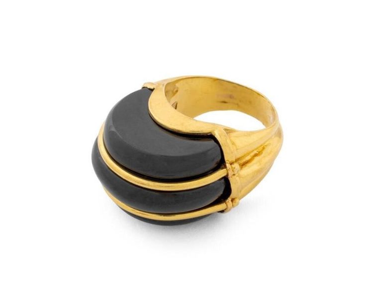 18k yellow gold onyx ring