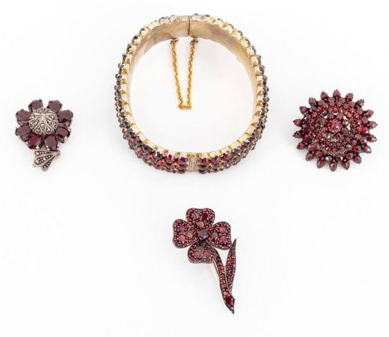 Bohemian garnet jewelry set