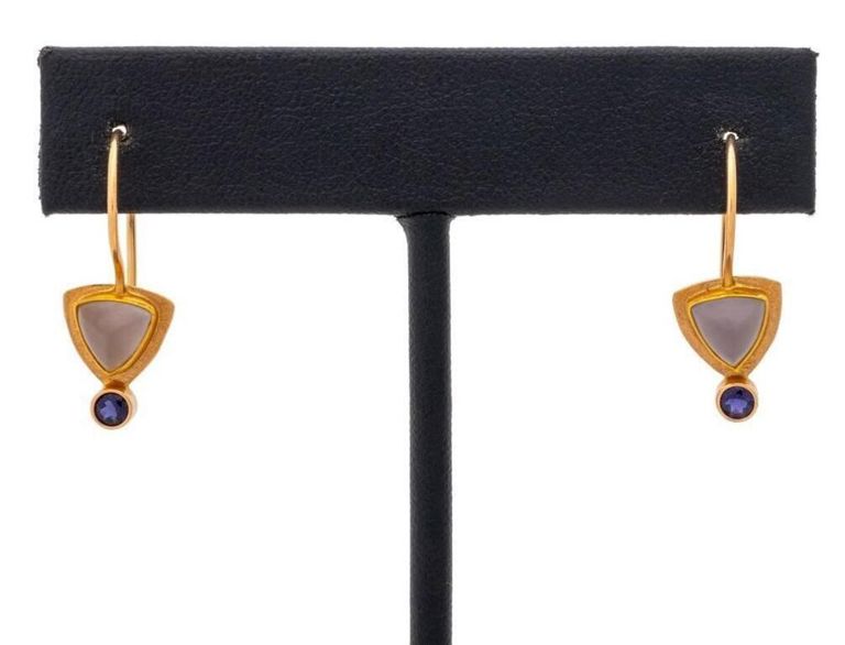 14k and 22k yellow gold chalcedony earrings