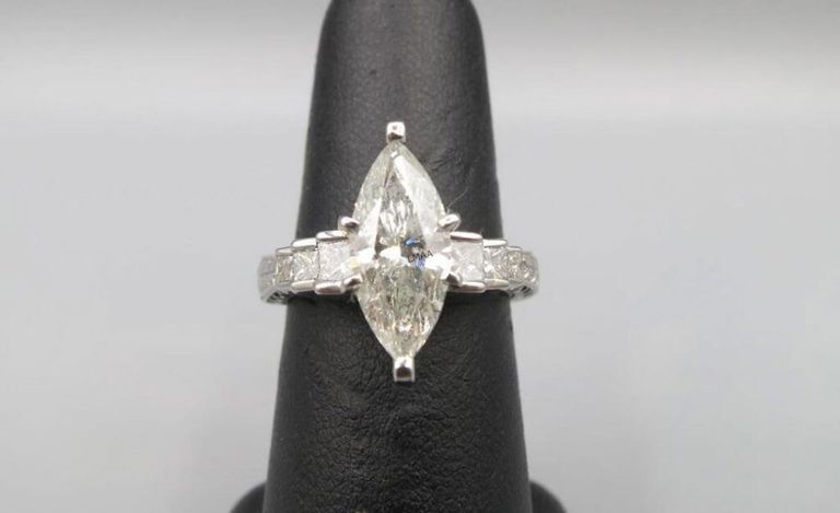 14k white gold diamond ring
