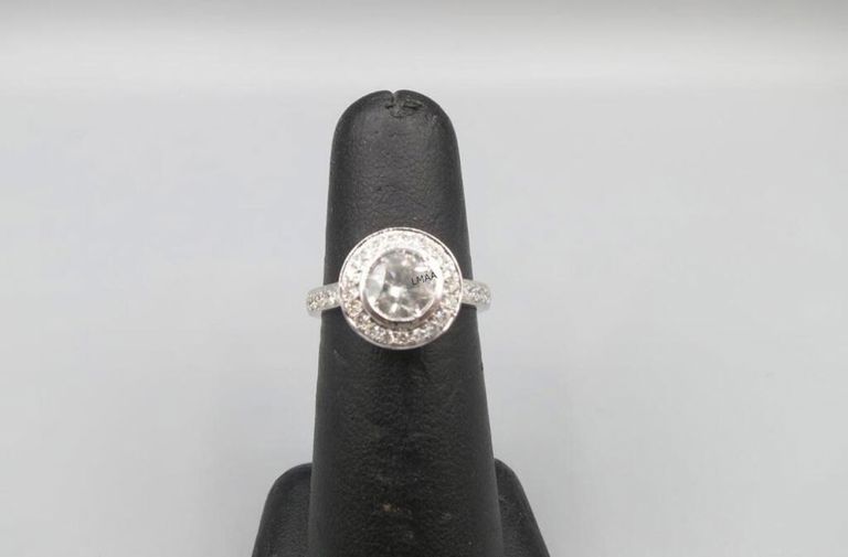 18k gold diamond ring